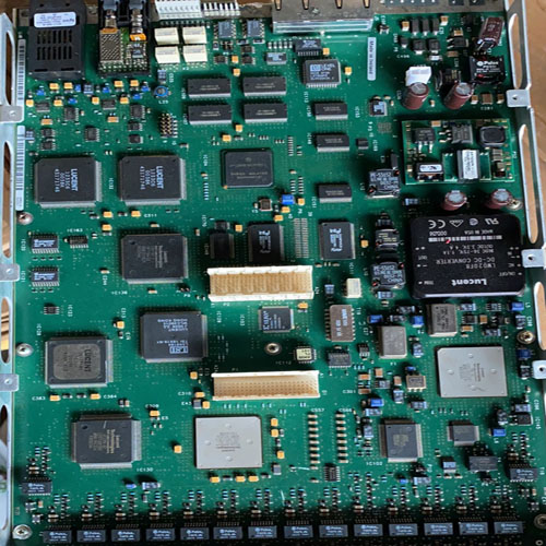 板桥新城线路板回收 PCB板回收 各种边角料回收